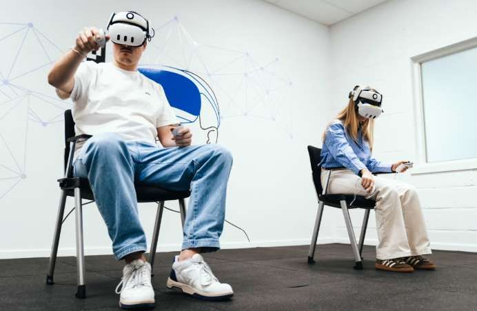 汉莎集团旗下布鲁塞尔航空试点A320飞行员VR培训项目