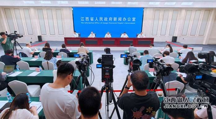 2024年江西VR及相关产业营业收入1100亿元、同比增长9.34%